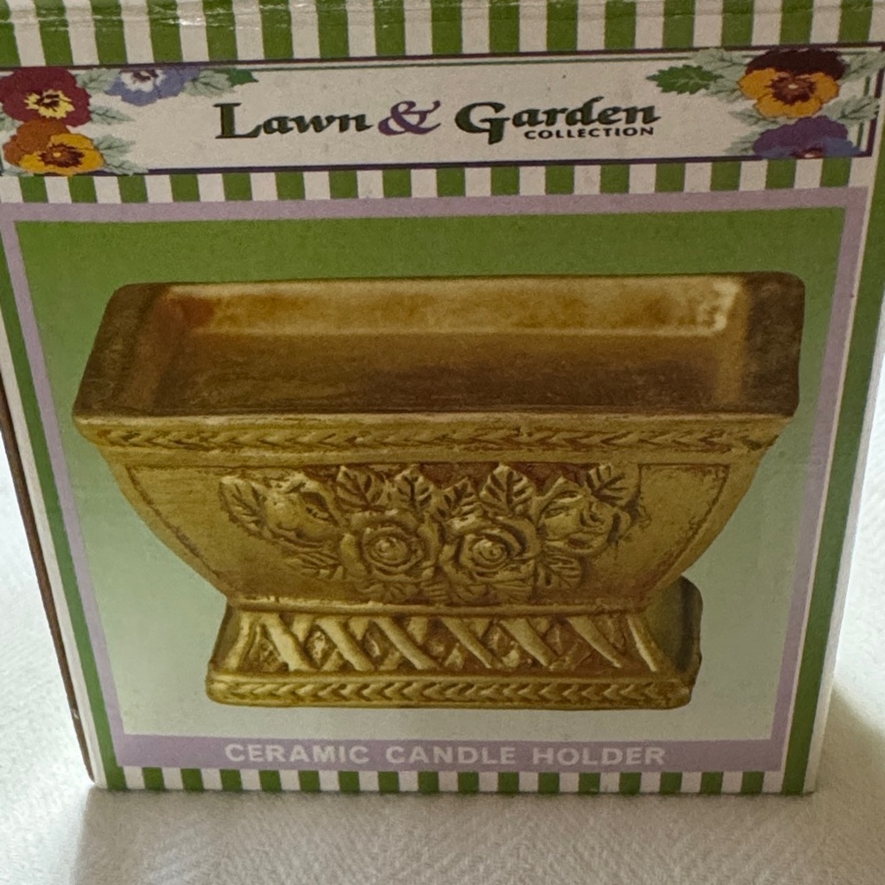 Ornate Gold Decorative Pedestal Ceramic Candle Holder NWT